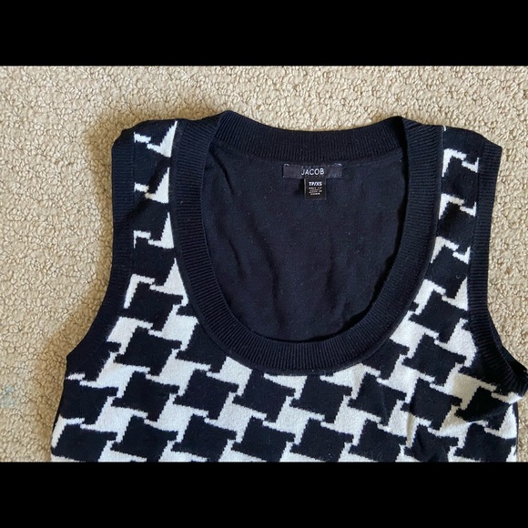 Jacob Black and White Houndstooth Sweater Vest in xsize small women’s - Picture 2 of 3